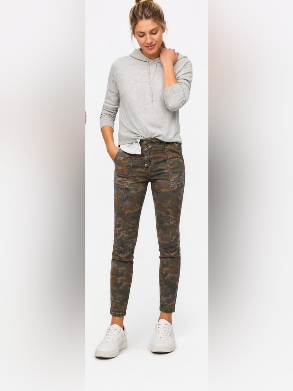 Anthropologie Slim Fit Utility Camo Button Fly Jeans Size 26